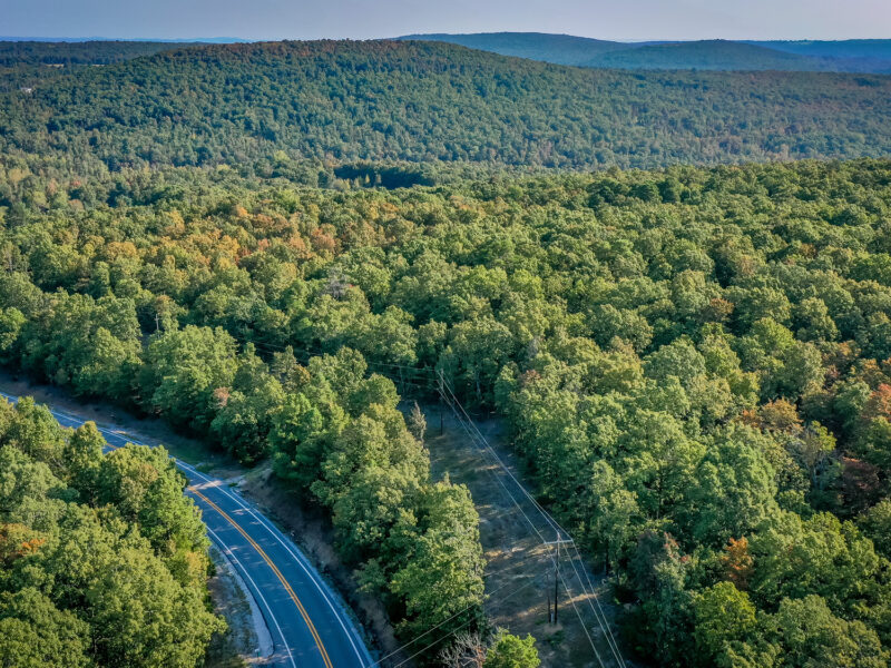 29 ACRES – SPECTACULAR VIEWS – 8 MILES SOUTH OF MOUNTAIN VIEW